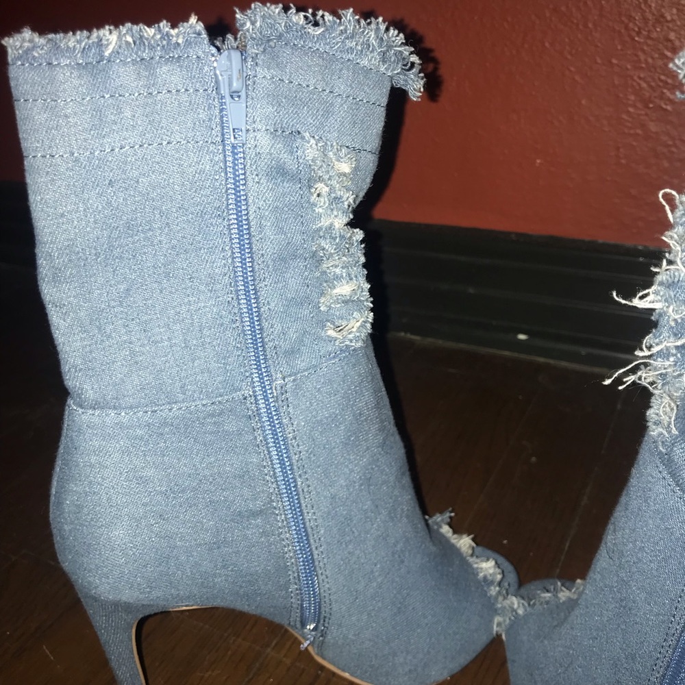 Brand new denim heel distressed heels - Picture 4 of 8